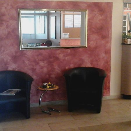 Appartement Haus Hamburg บาดฟึสซิง ภายนอก รูปภาพ